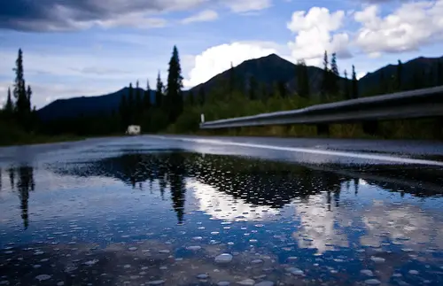 File:Glenn Highway near Tok, Alaska.jpg