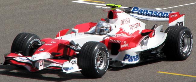 File:Jarno Trulli 2007 Bahrain (crop).jpg