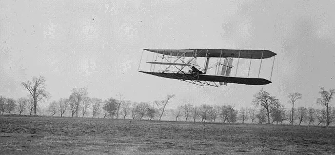 File:1904WrightFlyer.jpg