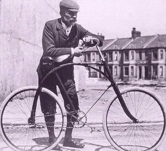 File:BicyclePlymouth.jpg