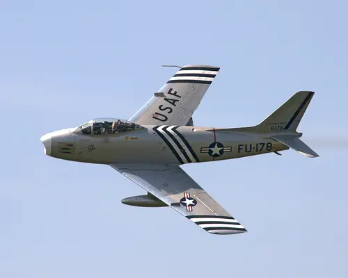 File:F86 Sabre.jpg