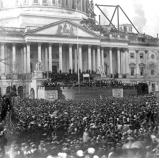 File:Abraham lincoln inauguration 1861.jpg