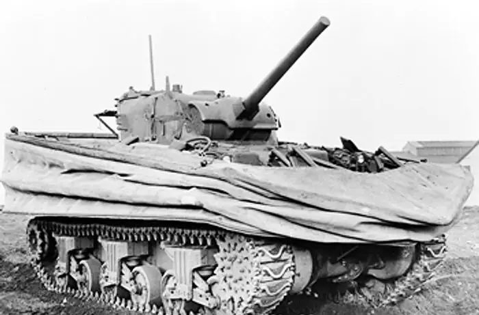 File:DD-Tank.jpg
