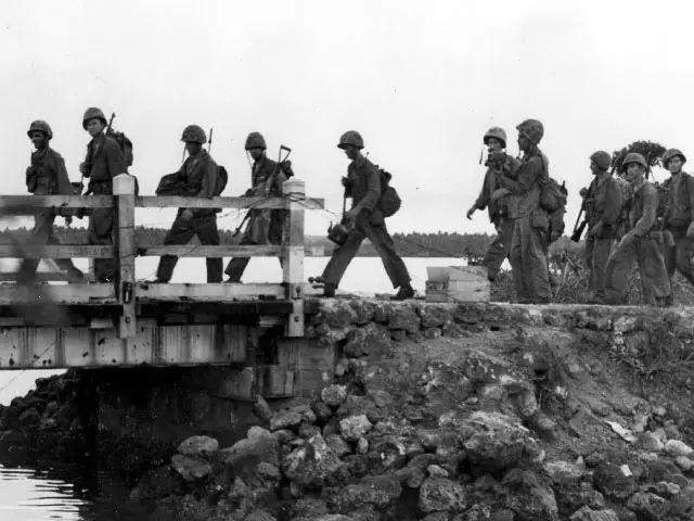 File:Agat 1944.jpg