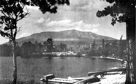 File:Mount Katahdin from Togue Pond.jpg
