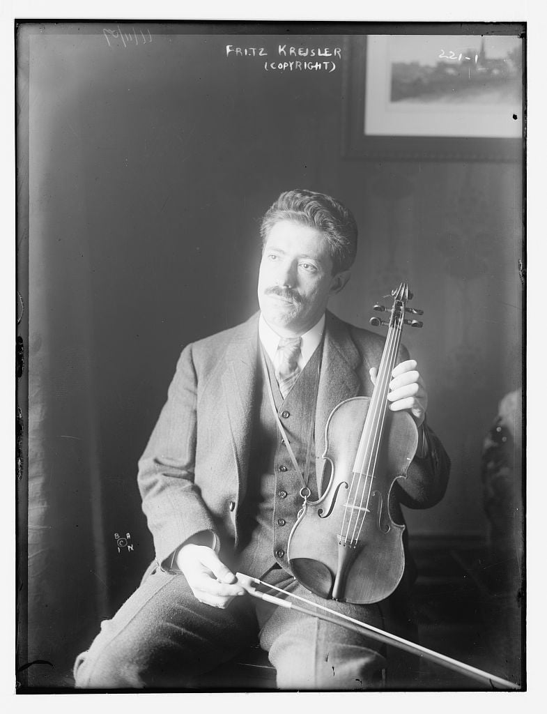 Kreisler with one of his violins