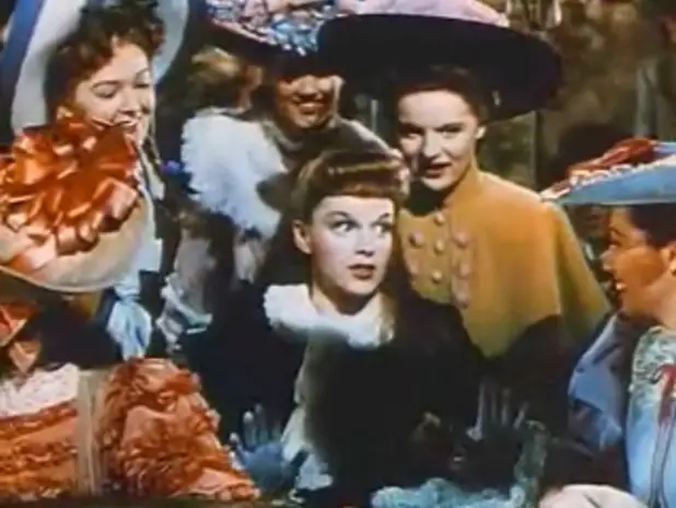 File:Judy Garland in Meet Me in St Louis trailer 2.jpg