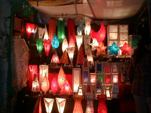 File:Night Bazaar ChiangMai.jpg