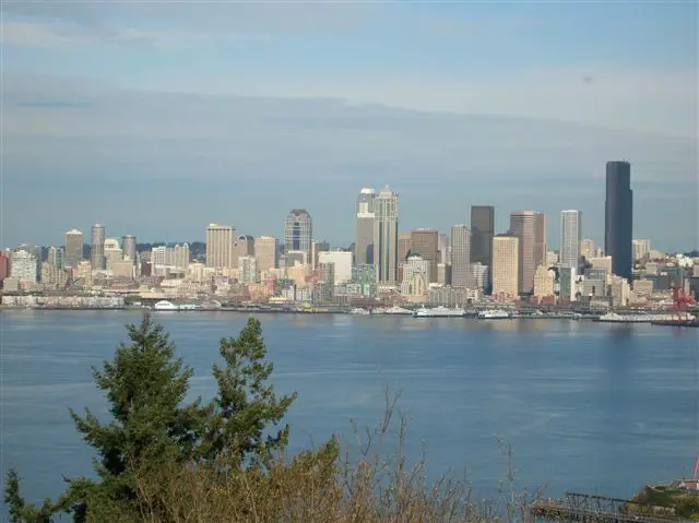 File:Seattlesunny.jpg