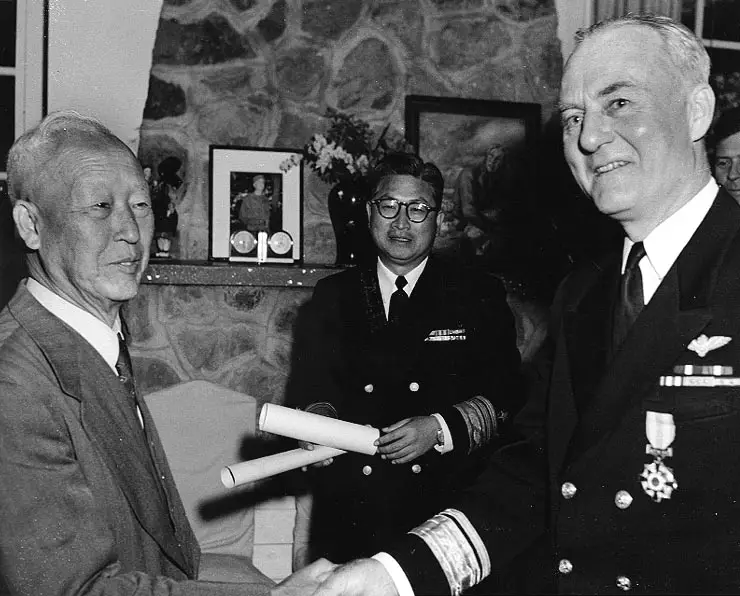 File:Syngman Rhee.jpg