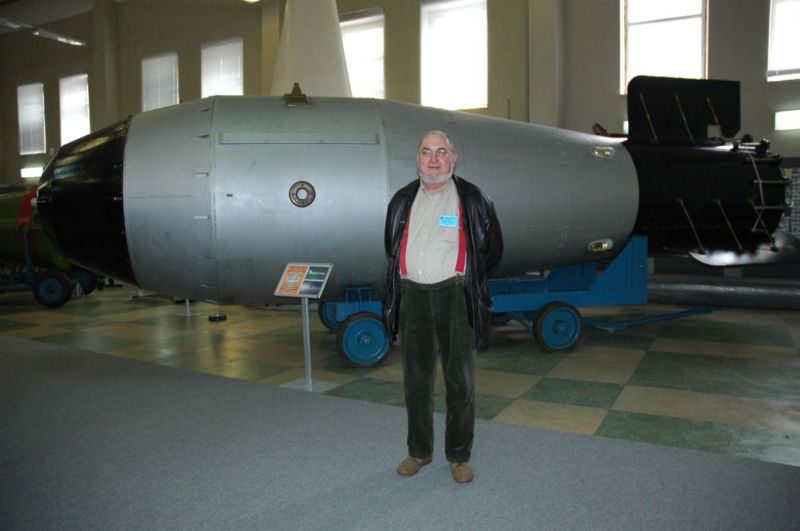 File:Tsar bomb.jpg