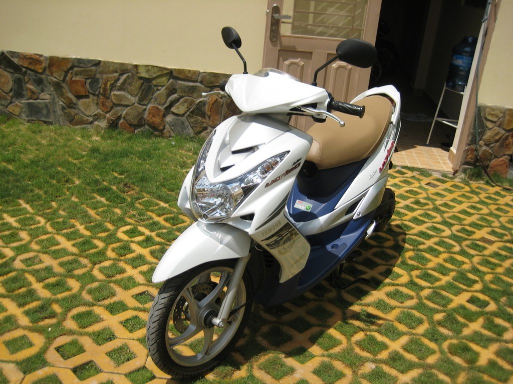 220px The Yamaha Mio Ultimo is popular in Southeast Asia and is often customized with special features or paint jobs.
