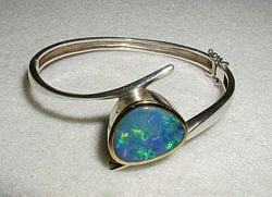 Opal Armband 800pix.jpg