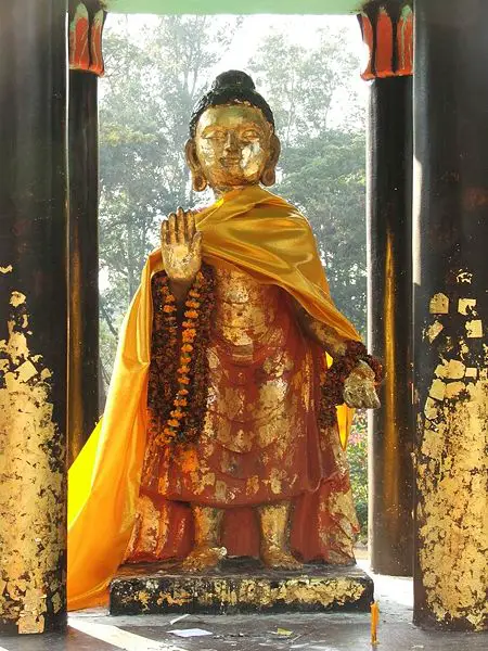 File:Rajgirbuddha.jpg