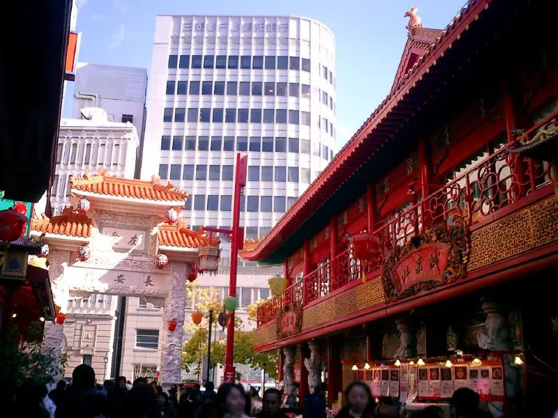 File:Kobe-Nankinmachi.JPG