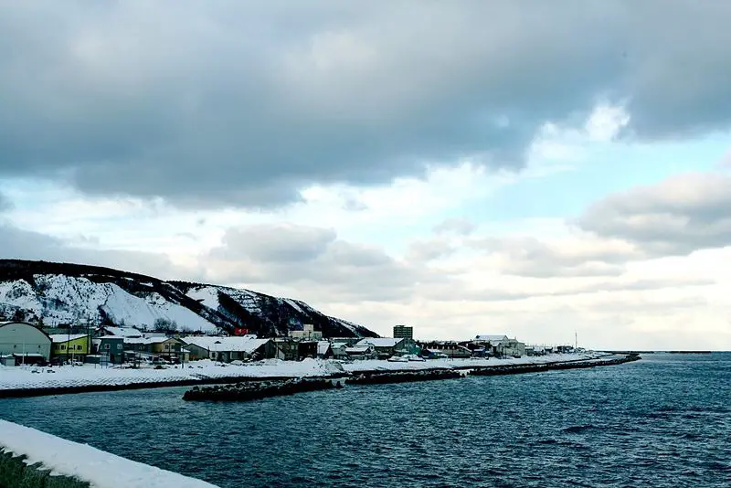 File:Wakkanai shore.jpg
