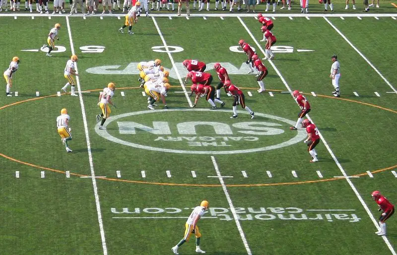 File:Canadian football positions.jpg