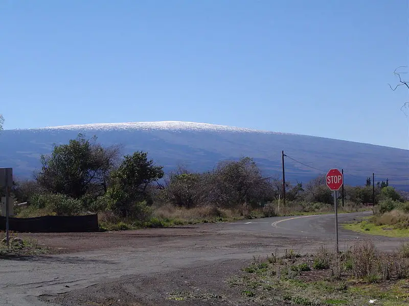 File:Mauna Loa.jpg