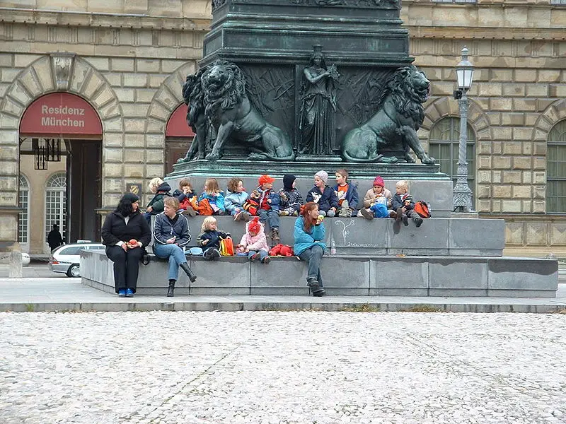 File:Kindergarten.jpg