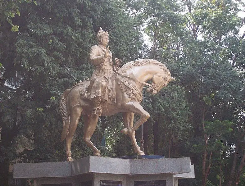 File:Basava statue.jpg