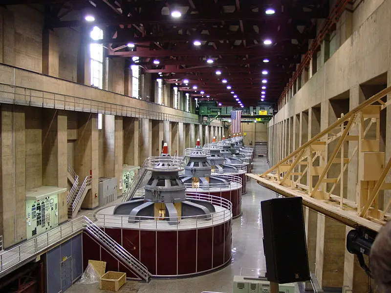 File:Hoover Dam Generators.jpg