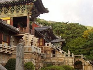 Temple-at-gyeongju.jpg