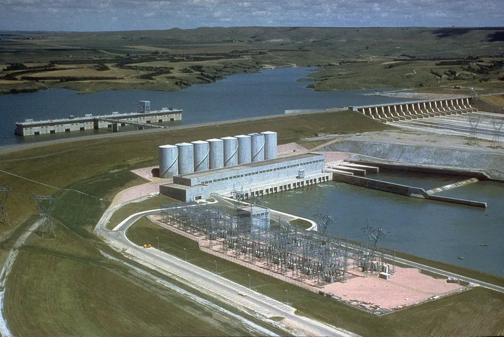 FileFort Randall Dam, South Dakota.jpg New World Encyclopedia