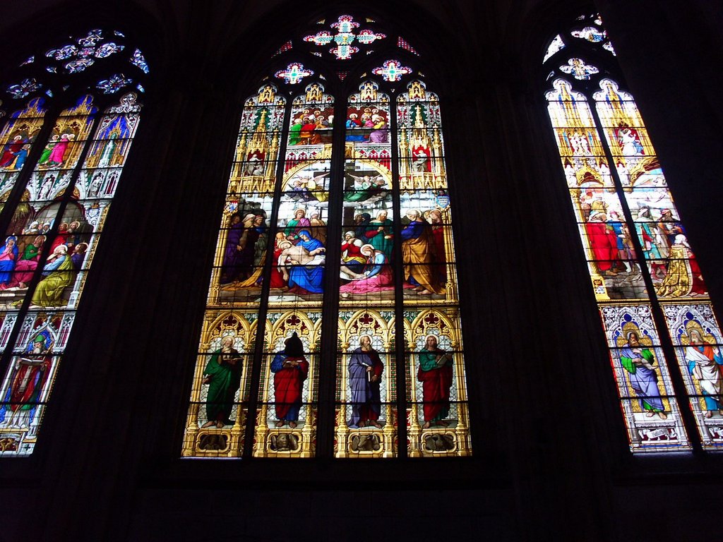 The five windows on the South side were given by Ludwig I of Bavaria.