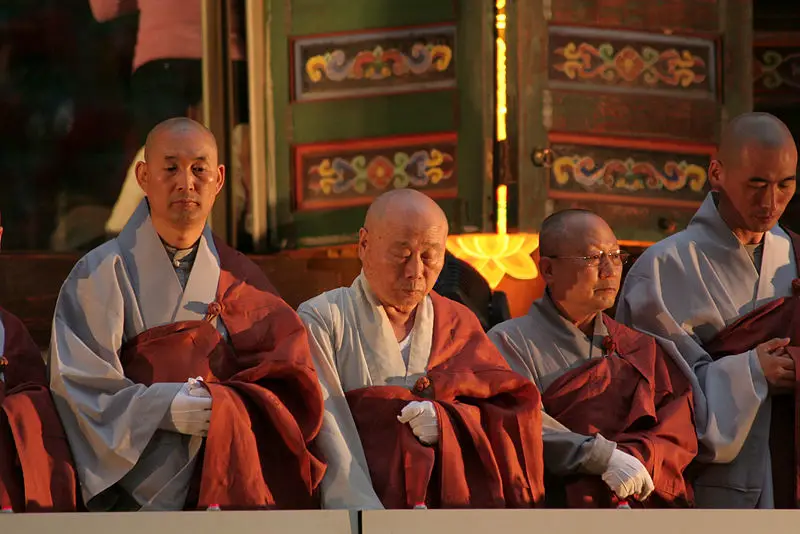 File:Buddhist monks.jpg