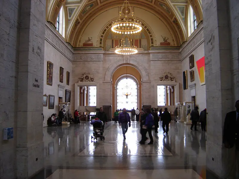 File:DIAhall2.jpg