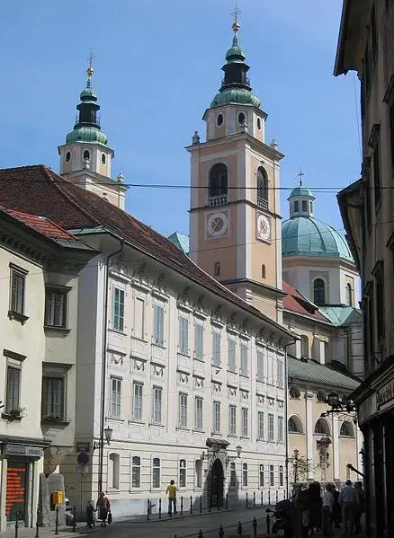 File:NadskofijaStolnica-Ljubljana.JPG