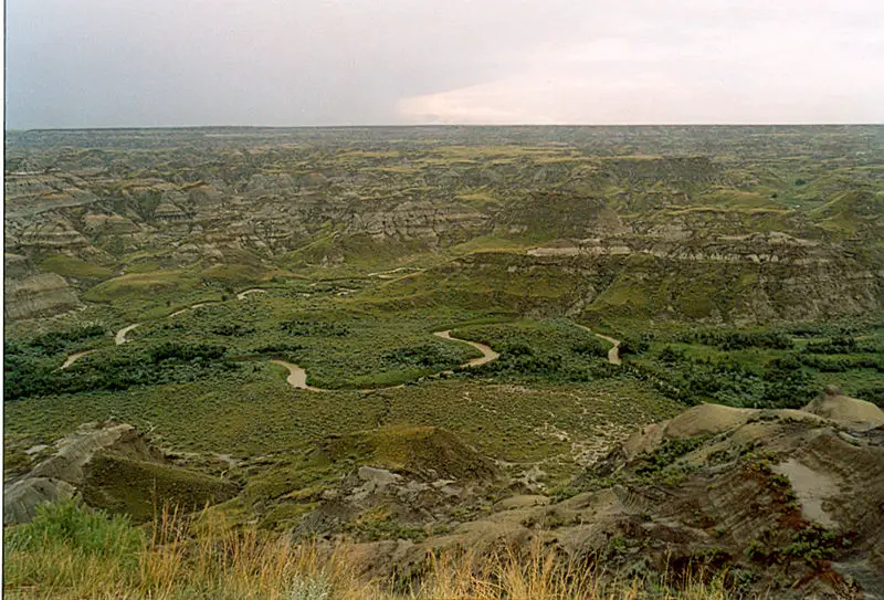 File:Dinosaur provincial Park.jpg