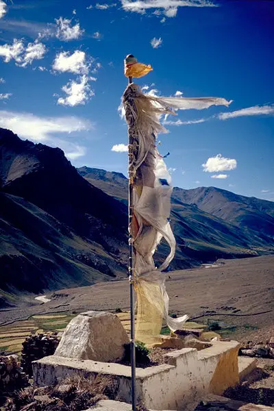 File:Prayer flag col.jpg