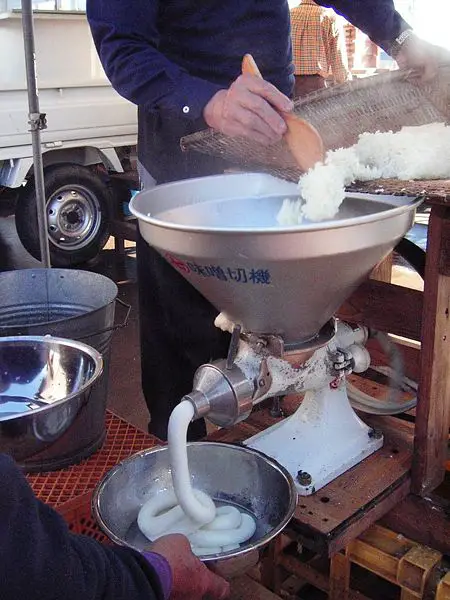 File:Mochimachine3387.JPG
