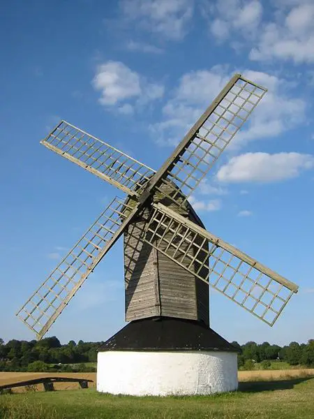 File:Pitstone-windmill.600px.jpg