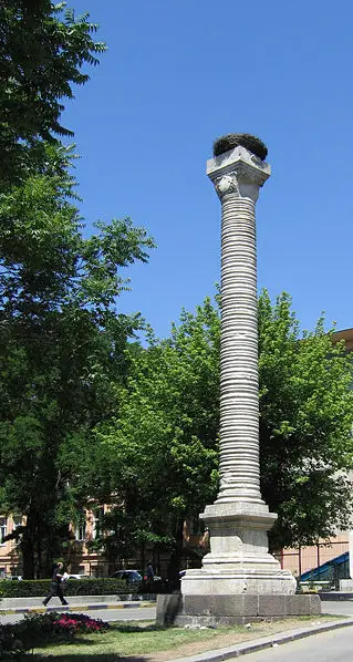 File:AnkaraColumnFar c.JPG