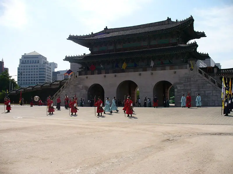 File:Changingoftheguard2.JPG