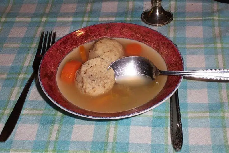 File:Matzah balls.JPG