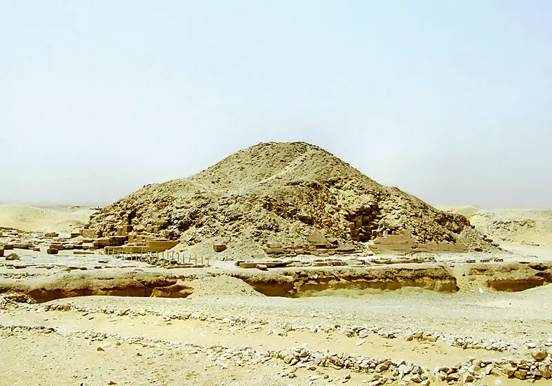 File:Sakkara C02-29.jpg