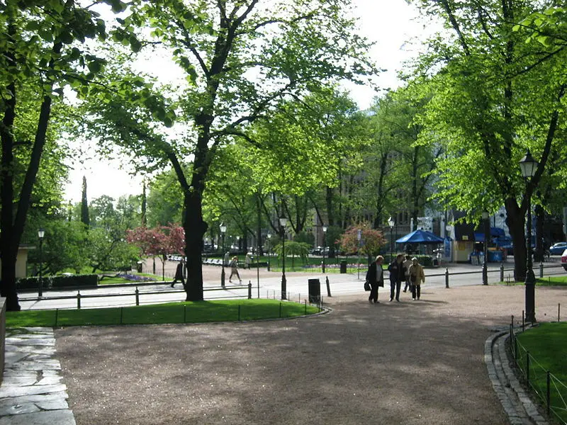 File:Esplanadin puisto.jpg