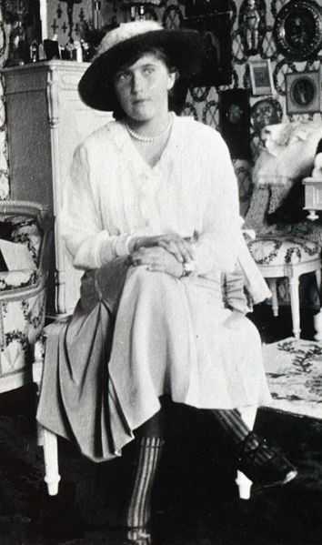 File:Anastasiahat1914.jpg