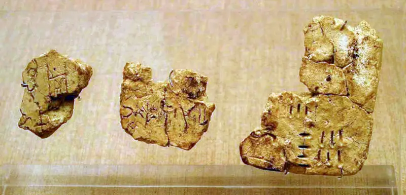 File:Linear A tablets filt.jpg