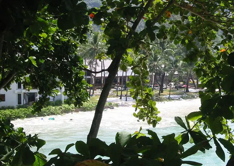 File:KataNoiMoreWaves.JPG