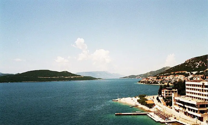 File:NeumCoastBH.jpg