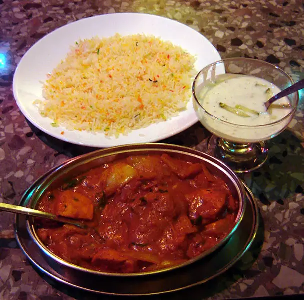 File:Chicken tikka jalfrezi.jpg