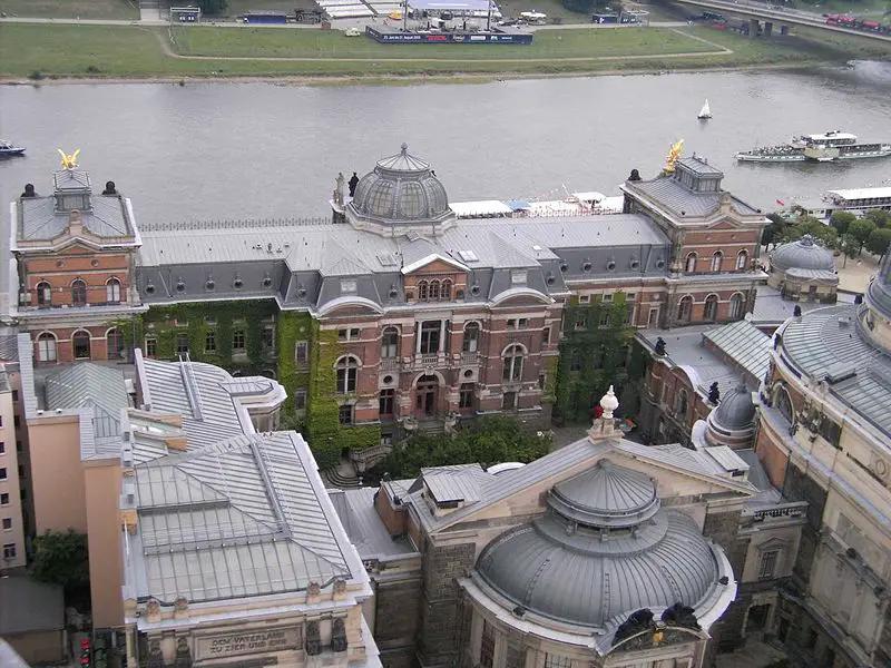 File:Dresden-Frauenkirche-View.from.top.03.JPG