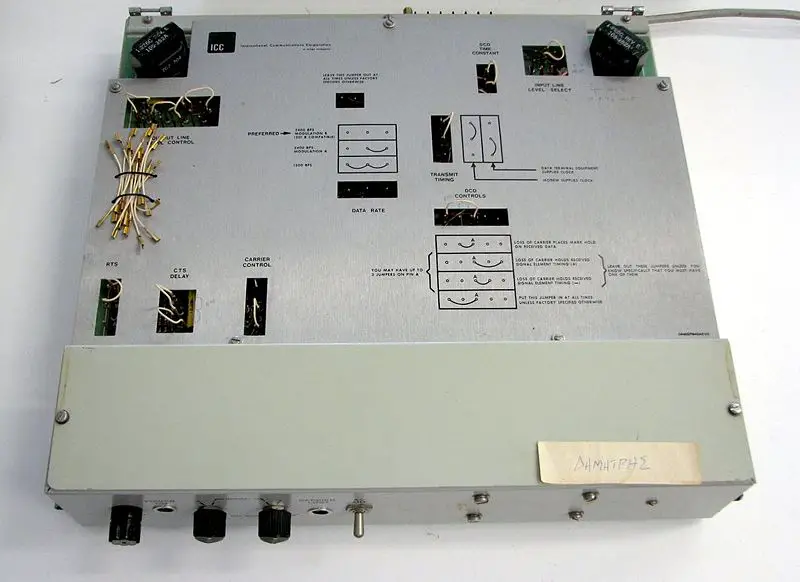 File:Legacy-2400-baud-modem.jpg