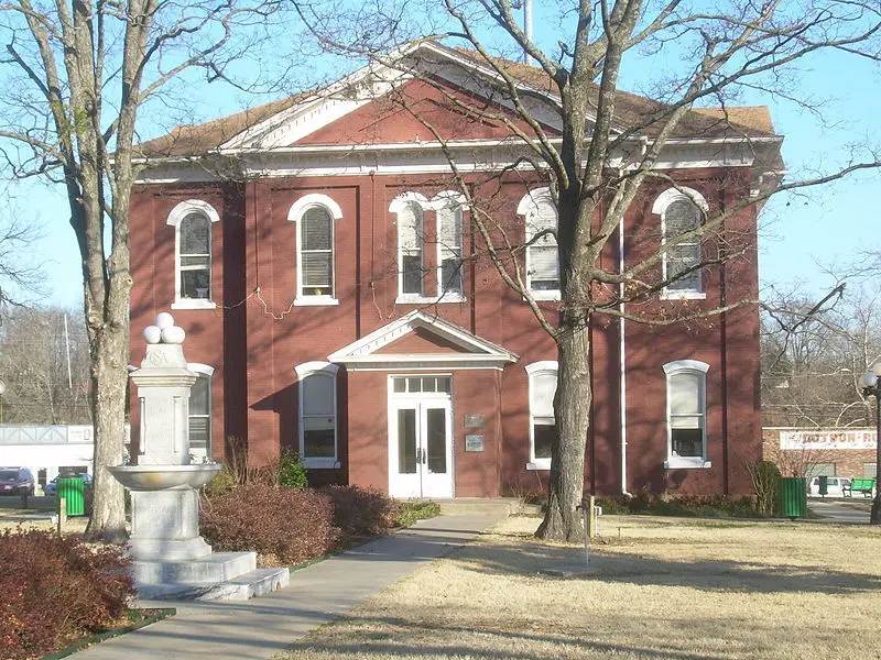File:Cherokee National Capitol.jpg