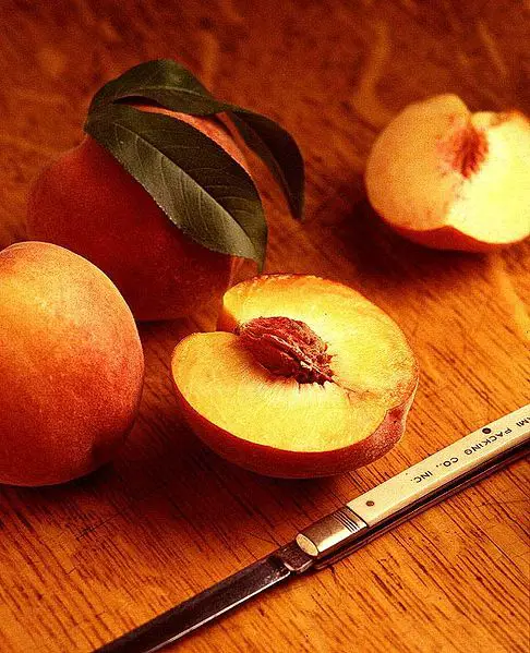 File:Flavorcrest peaches.jpg