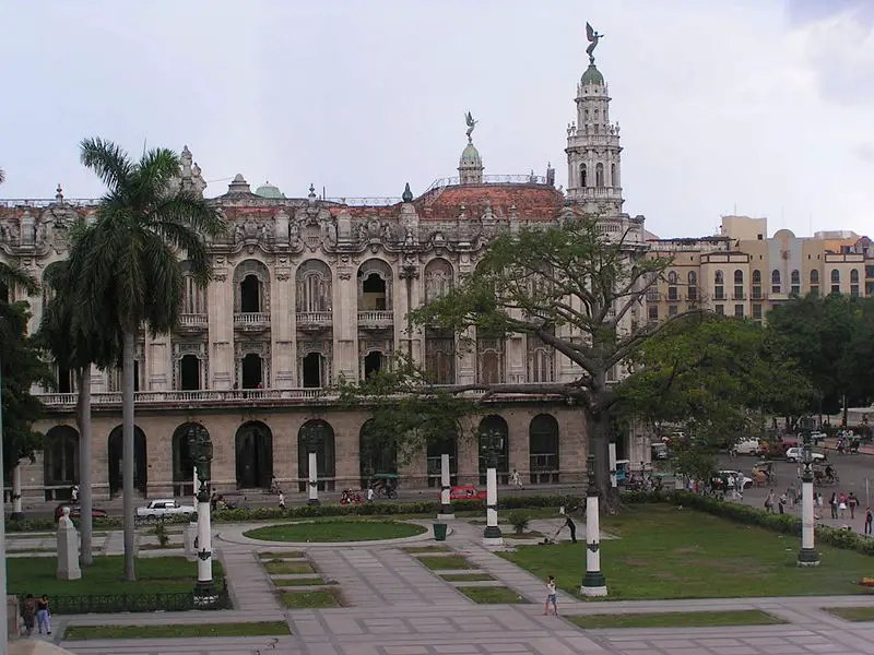 File:Capitolio von hinten.jpg